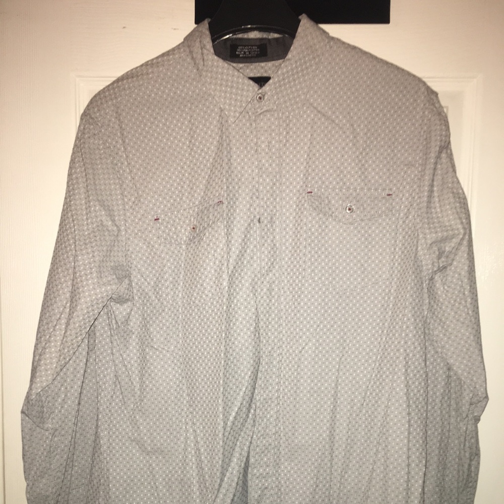 EIGHTH AVENUE Casual Long-Sleeve Button Down